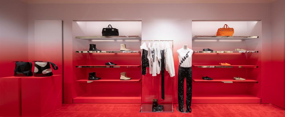 FERRAGAMO SS23 前導系列 全球限定店中店於台北101旗艦店盛大開幕 (5) FERRAGAMO SS23 前導系列 全球限定店中店於台北101旗艦店盛大開幕 (5)