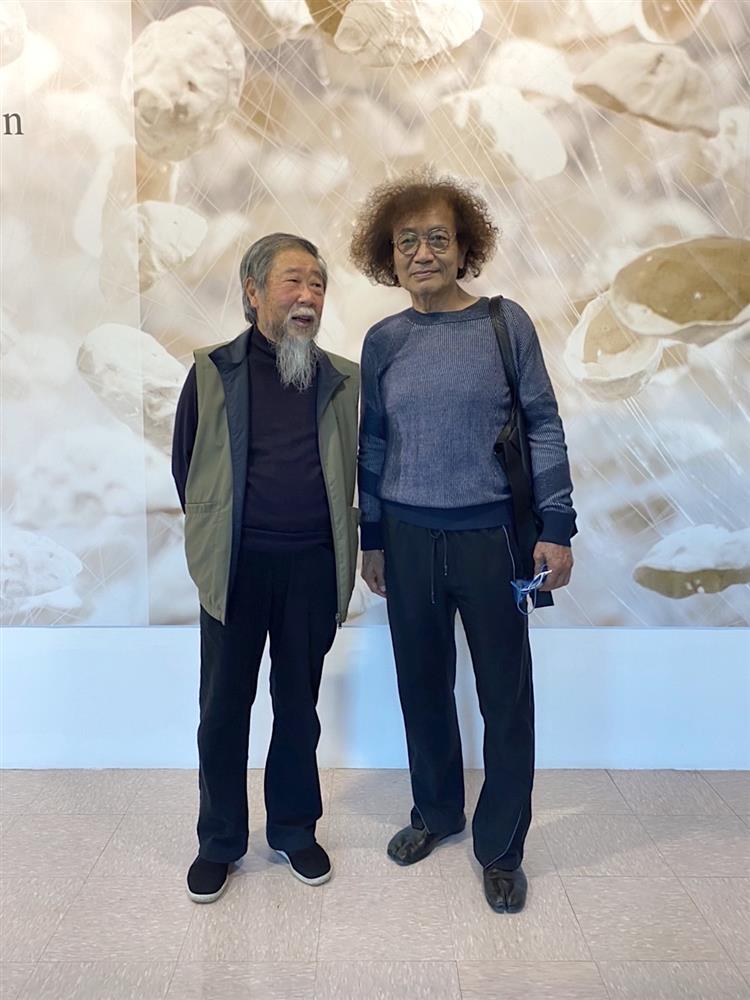 兩位藝術家合影