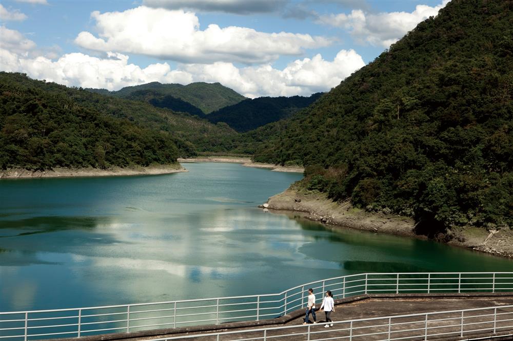 礁溪老爺攜手台電文創、雙好設計推出「潮電・老爺」_03