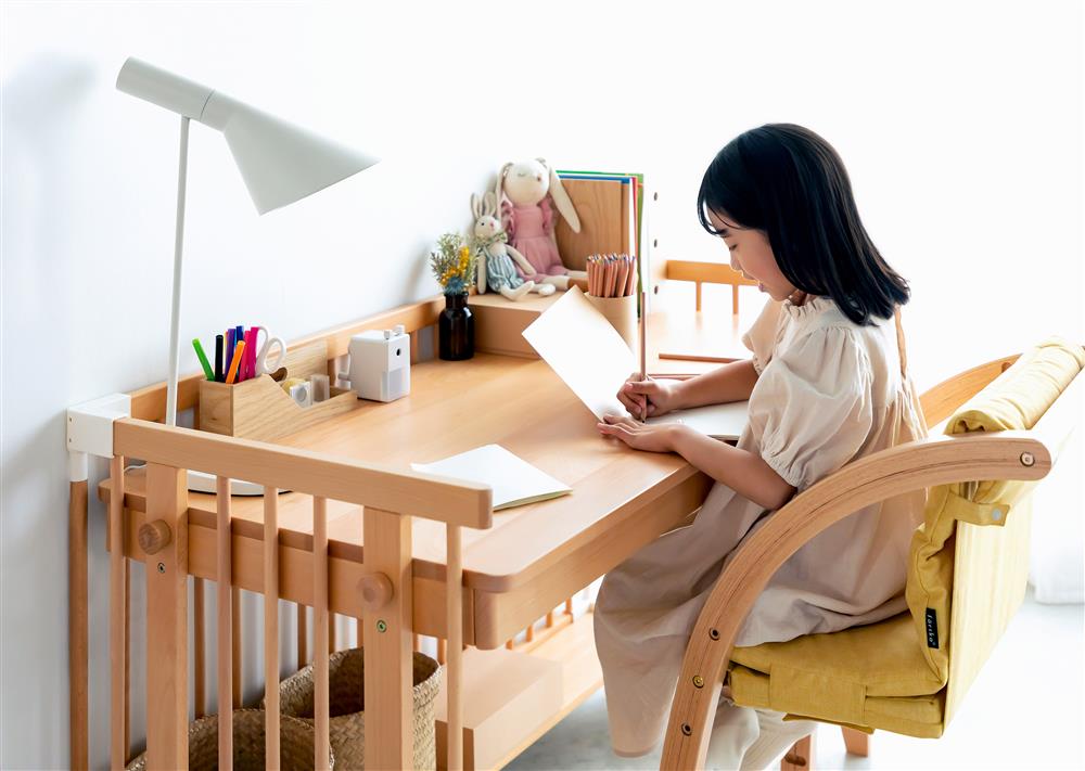 CC-LONG_IMG_KidsDesk_05 的副本