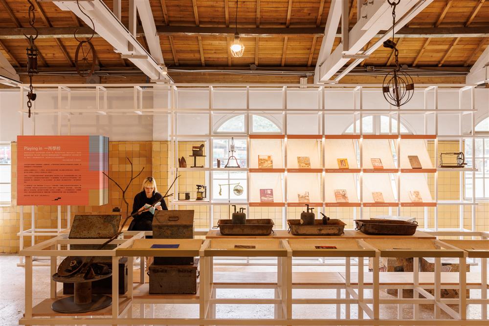 2. 廢棄工業遺物乘載著文本 象徵記憶的封存