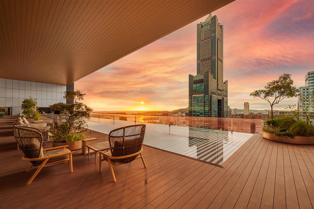 小檔亞洲插畫藝術博覽會承億酒店 封面  無邊際泳池 (1)