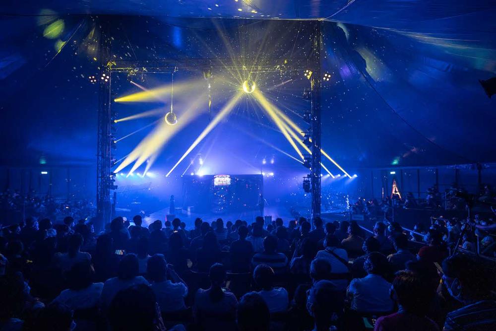 馬戲篷內部實景 馬戲篷內部實景