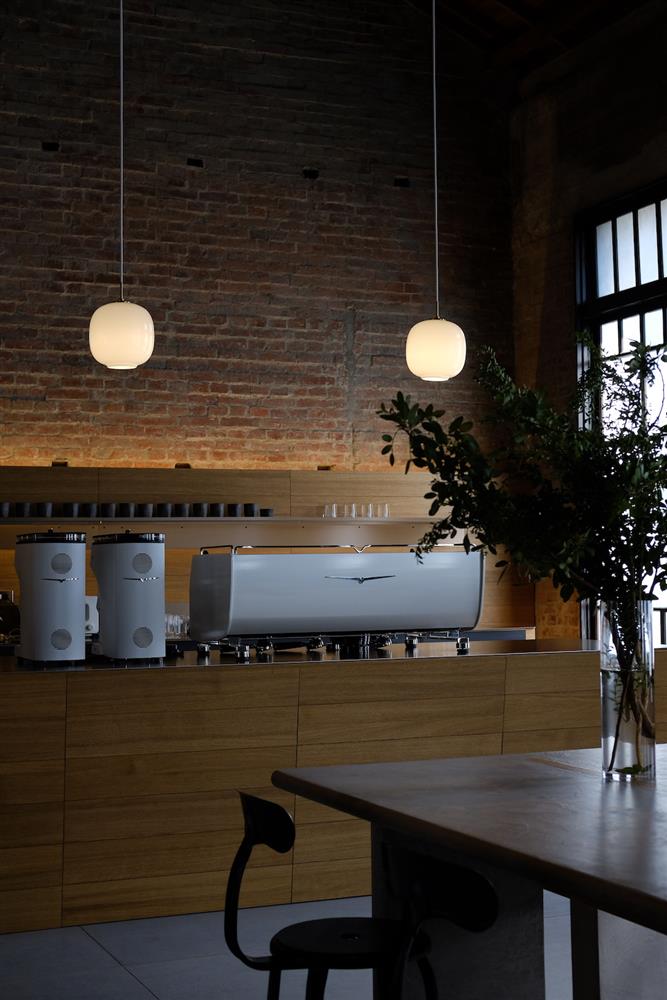 1035collab_HAUSINC CAFE細膩而溫潤的吧台設計