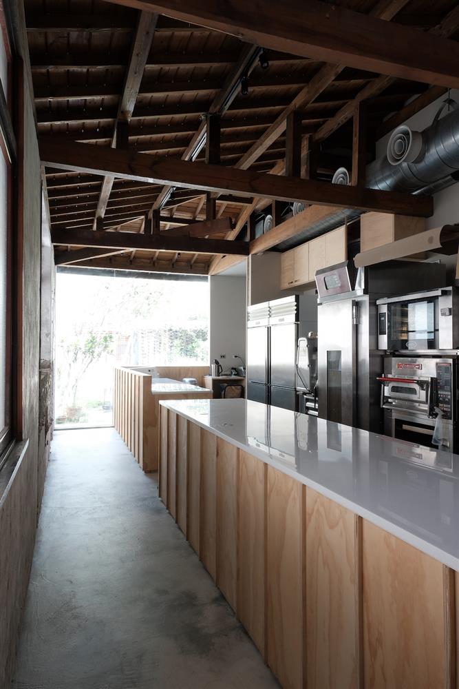 1035collab_擁有明亮窗景的烘焙工作室小麥過敏