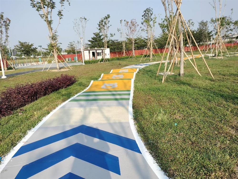 5b74c7dd-ac0b-4d05-8c71-b286e999d9bc