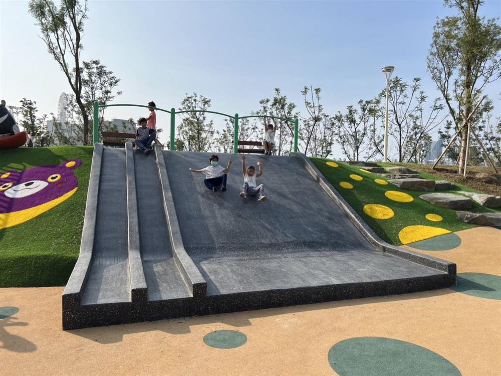 9c2f8bda-d81c-401d-b70a-127c0e3cd930