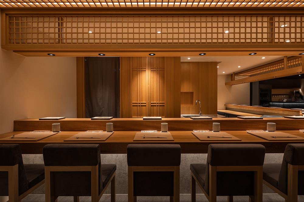 小檔天本昇吾繼「鮨天本」開業,以全新之姿於12月18日誠心獻上新品牌「登龍門」_空間_板前2 小檔天本昇吾繼「鮨天本」開業,以全新之姿於12月18日誠心獻上新品牌「登龍門」_空間_板前2