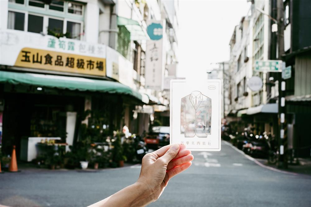 小檔拿著透明片走進嘉義街區，發掘更多城市質地