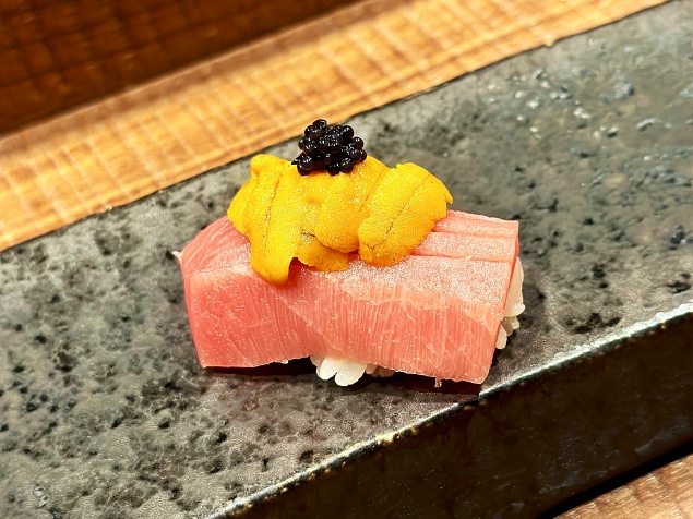小檔blu koi黑鮪魚 馬糞海膽 魚子醬