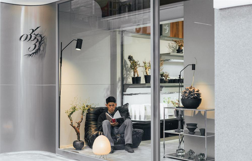 06_外立面生活展示區(有人)_0343 CONSERVATORY TAINAN_DSC0810