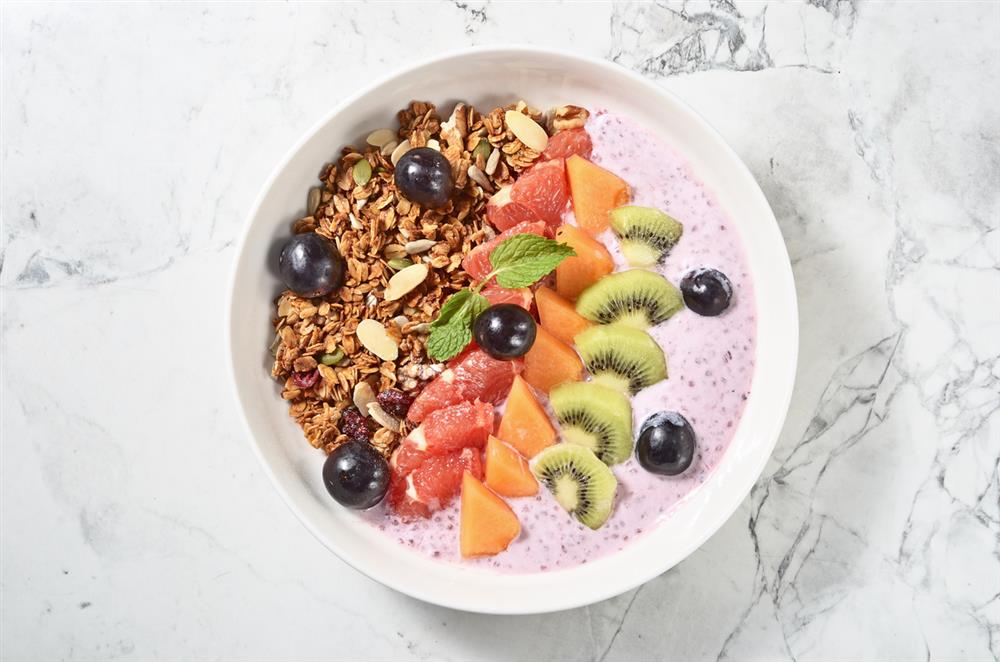 奇亞籽優格果麥碗