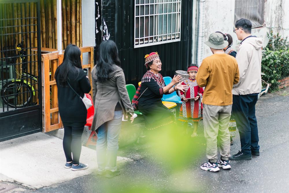 3. 風尚旅行社以深入了解部落文化的細緻方式，帶領旅客親近當地並與其相互理解學習jpg