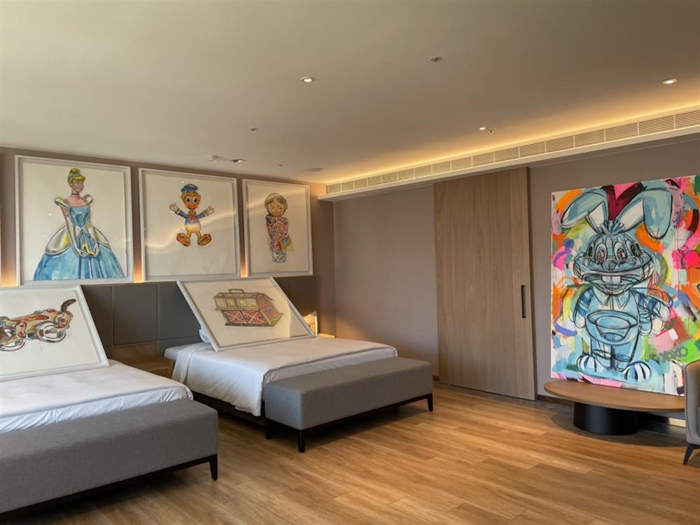 S__93110310 S__93110310