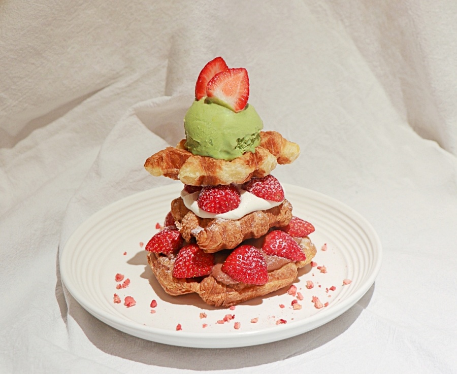 小檔勺日與台南酒吧TCRC合作勺日-抹茶莓好可頌塔