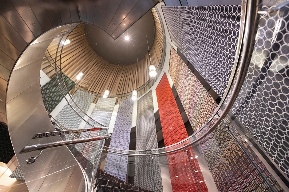 小檔皆川明5_台新金控大樓展覽《美好生活設計者—つづく經典串連》即日起至2月18日登場。（攝影／王士源）