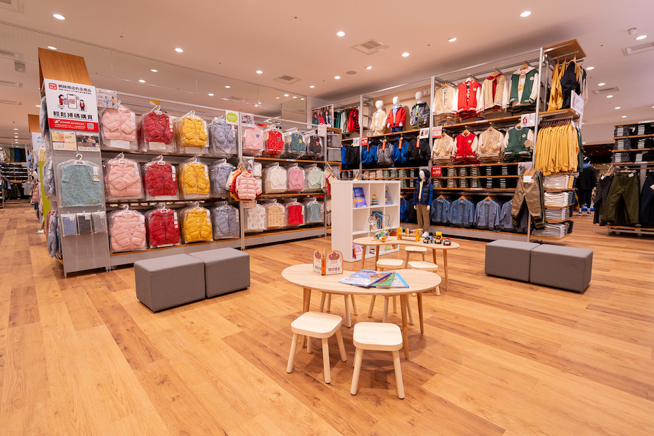 UNIQLO LaLaport台中店設置親子遊戲區,全家大小一同體驗歡樂購物時光 UNIQLO LaLaport台中店設置親子遊戲區,全家大小一同體驗歡樂購物時光