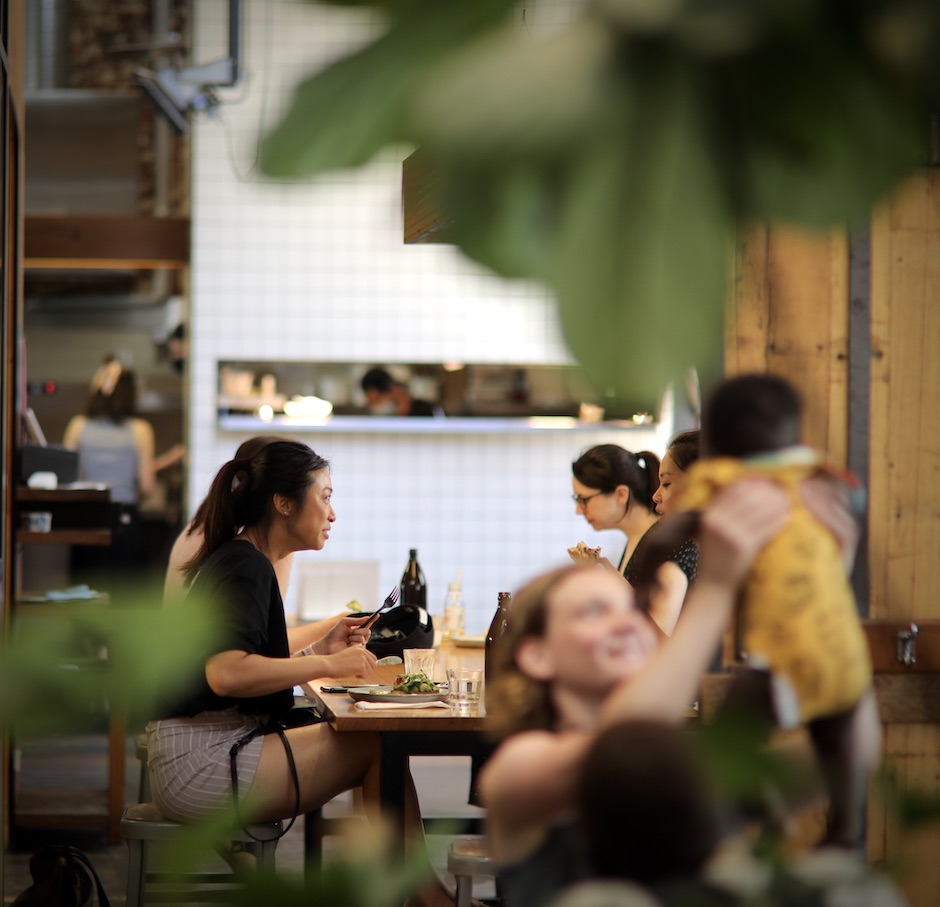目前Seven Seeds咖啡豆提供Carlton地區的本店、咖啡館Brother Baba Budan和咖啡館Traveller使用Dining in again, post covid 目前Seven Seeds咖啡豆提供Carlton地區的本店、咖啡館Brother Baba Budan和咖啡館Traveller使用Dining in again, post covid