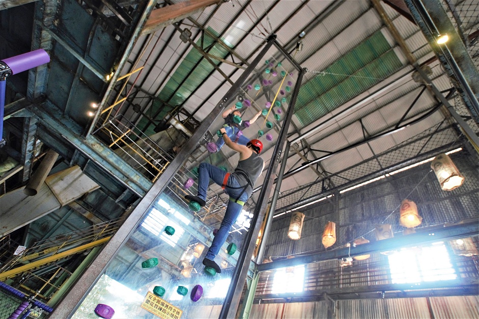 小檔魔法森山市集極限運動競賽_透明攀岩