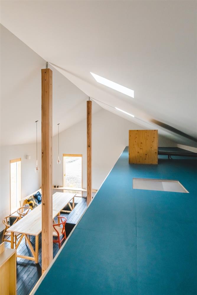 日本建築師牛島隆敬的琵琶湖私宅U-House_09