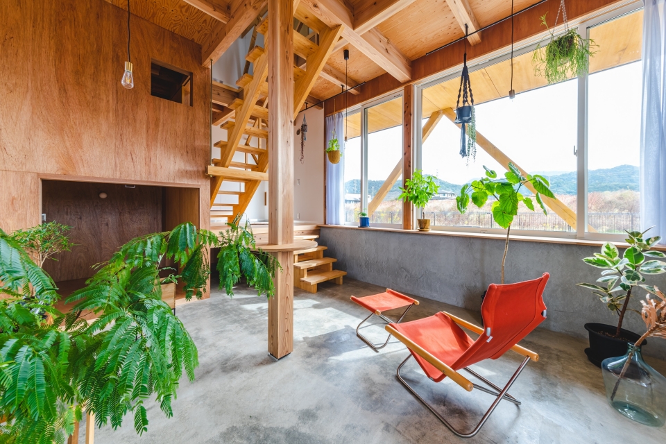 日本建築師牛島隆敬的琵琶湖私宅U-House_06