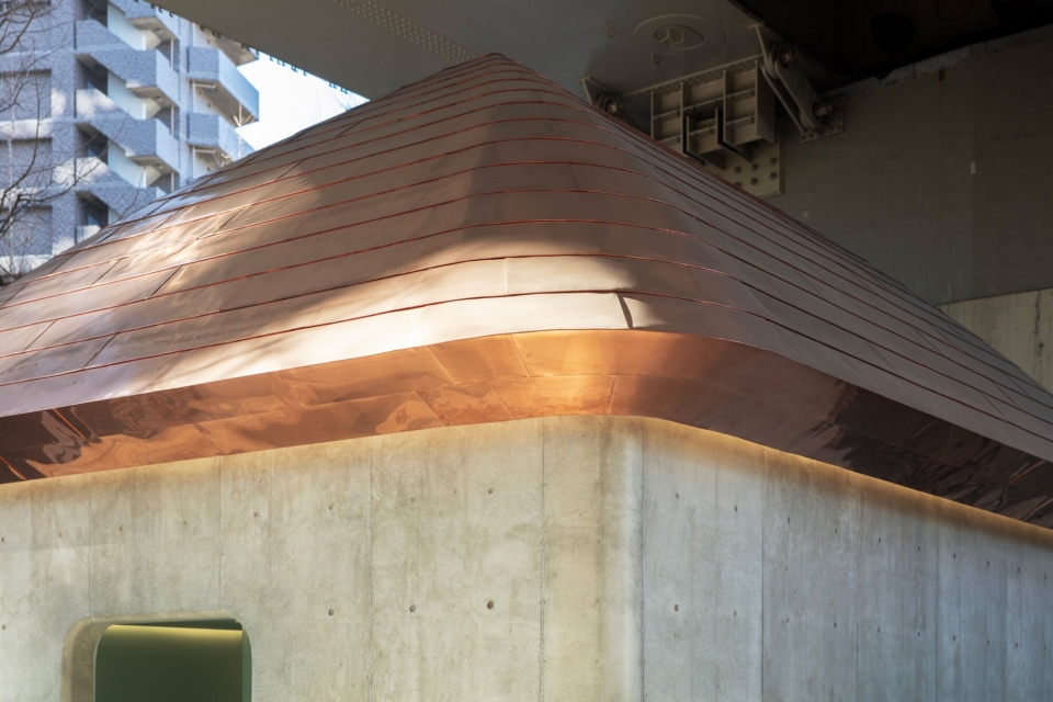 Marc Newson東京裏參道公廁_03