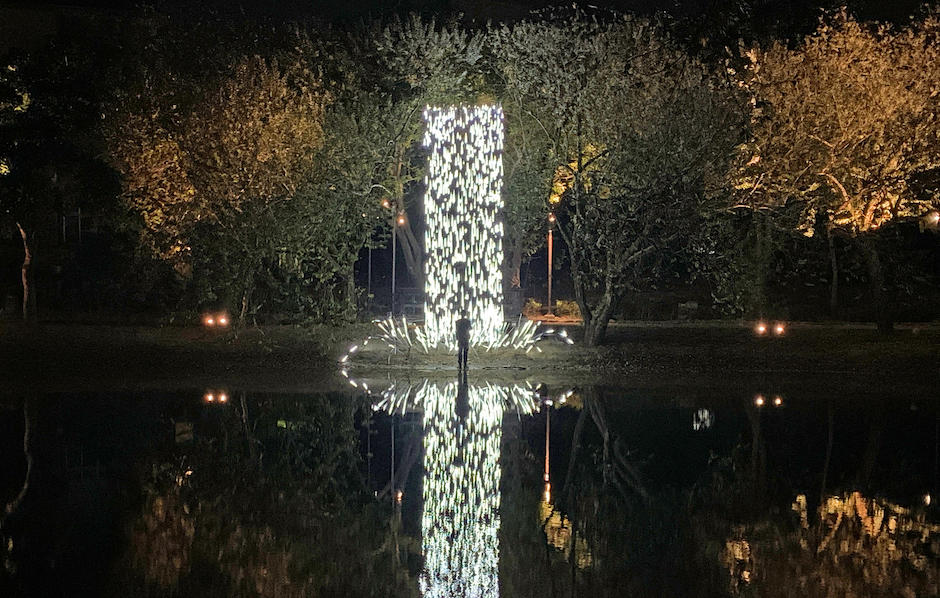 圖4-2021-月津港版本_USE YOUR ILLUSION-WATERFALL_運用幻象-瀑布_高7.5米