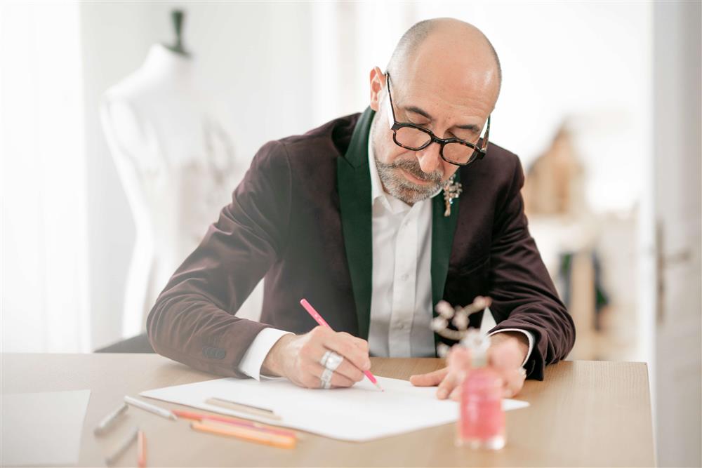 嬌蘭 花冠粉櫻淡香水金絲飾繡蜂印瓶_工藝情境圖7