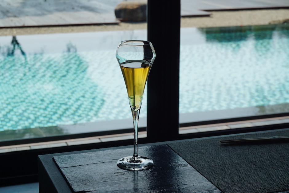 69886815-8B3D-47CD-B52D-878F7BC4215A