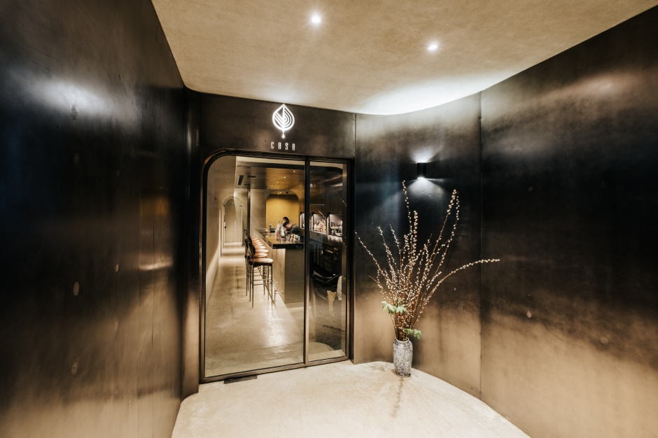 小檔嘉義casa酒吧光彩街的CASA由YA!空間製作操刀設計