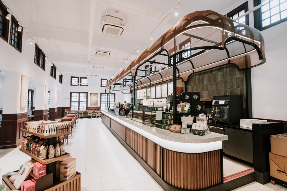 小檔星巴克新竹州圖門市內景 (3)