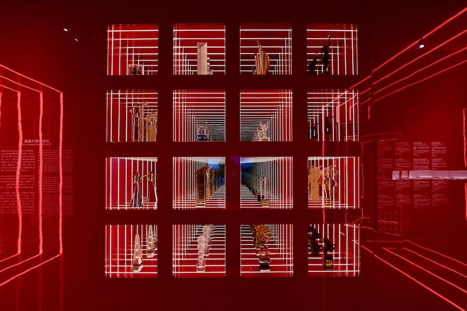 4.張國榮歷年來贏得的歌影視獎項 (圖片來源：香港文化博物館)