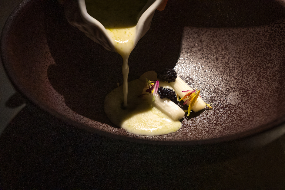 白蘆筍 魚子醬 酸奶