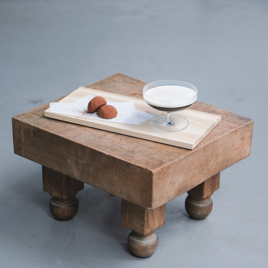 小檔重本書店琥珀咖啡SET 03. 琥珀女王＋黑巧克力