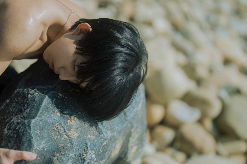 小檔林宥嘉全新單曲YOGA (3)林宥嘉最新單曲〈我不是神,我只是平凡卻直拗愛著你的人〉,2023/4/14各大數位平台全面上架,MV同日中午12點,華研國際官方YouTube上線。 小檔林宥嘉全新單曲YOGA (3)林宥嘉最新單曲〈我不是神,我只是平凡卻直拗愛著你的人〉,2023/4/14各大數位平台全面上架,MV同日中午12點,華研國際官方YouTube上線。