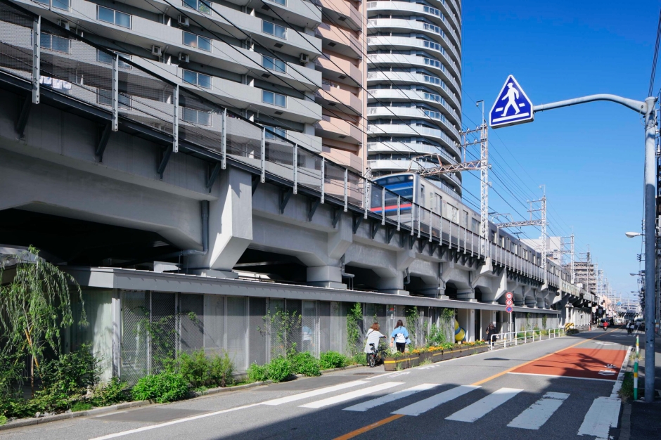 東京町屋高架下保育園_高架橋下幼兒園_秋山隆浩建築設計事務所_08