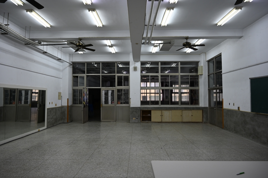 學美美學_彰化縣湖東國小的韻律教室改造_05