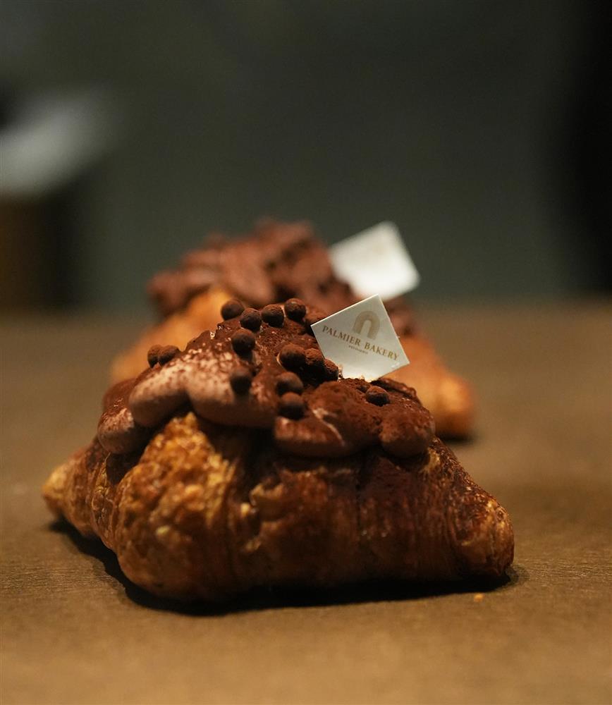 黑雲朵可頌01 黑雲朵可頌01