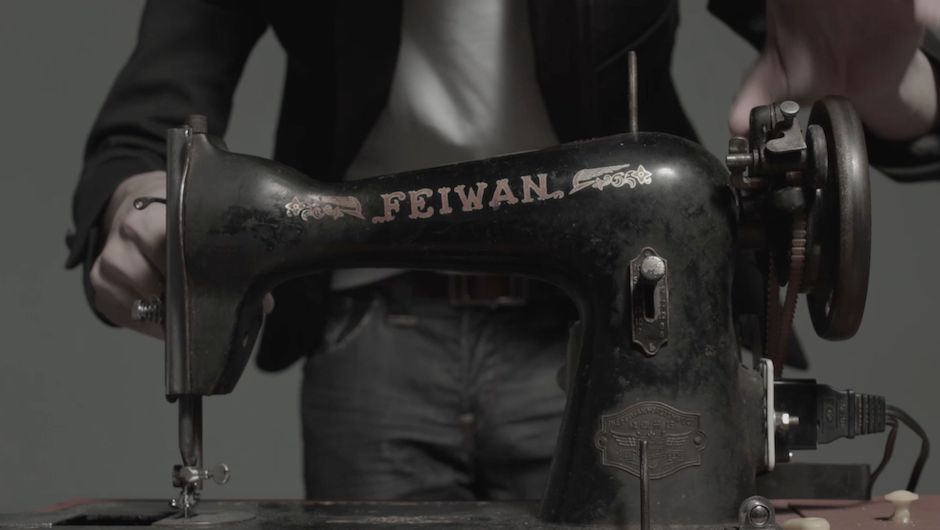 應奇軒（DJ問號）發揮創意，把縫紉機變成流行樂器。 (1)應奇軒提供