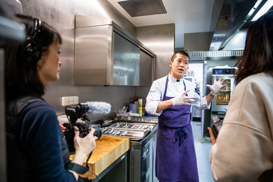 BC-Les-Grandes-Tables-cuisine-shooting-chef-Andy-CHIEN-caméra-2HD拷貝 BC-Les-Grandes-Tables-cuisine-shooting-chef-Andy-CHIEN-caméra-2HD拷貝