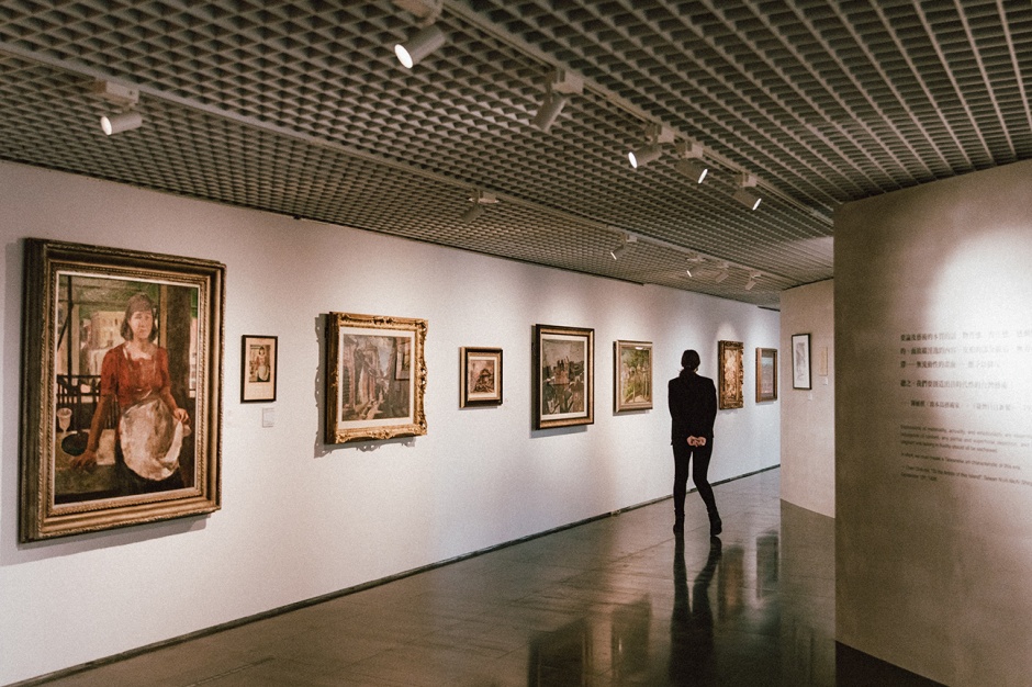 小檔2_大眾與摩登 。圖片提供 _ 北師美術館ARTOGO 近期與北師美術館合作的線上展覽《光 —— 臺灣文化的啟蒙與自覺》正式上線