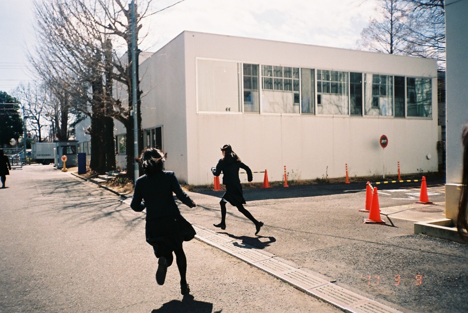 小檔石田真澄專訪ishida_works03 石田真澄的第一本攝影集《light years -光年-》,記錄下她的高中校園時光,留存每個青春瞬間。 小檔石田真澄專訪ishida_works03 石田真澄的第一本攝影集《light years -光年-》,記錄下她的高中校園時光,留存每個青春瞬間。