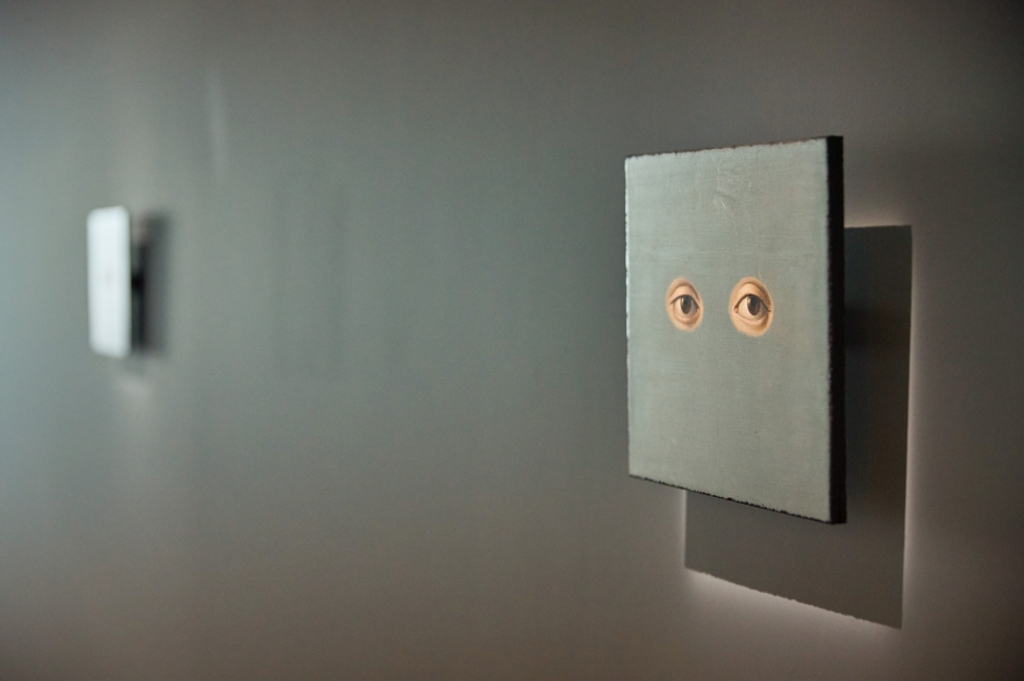 s_Studies into the Past 研究過去, oil and palladium leaf on wood 24 x 22 x 5.5 cm_藝術家和 TAO ART 提供