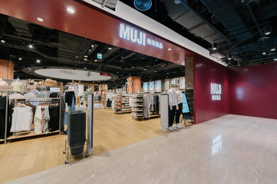 MUJI無印良品松高旗艦店_02