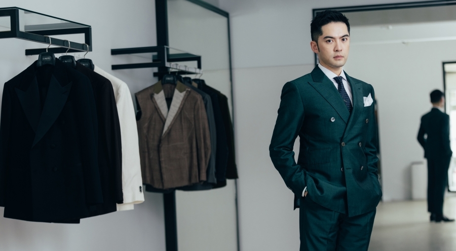 「訂製」這些 貼身的服裝或物品對宋文來說，便是落實工作帶來的經驗與知識，以及生活情感的累積，也是一個更加了解自己與訂製店家建立關係的過程。 （攝影：蔡耀徵）