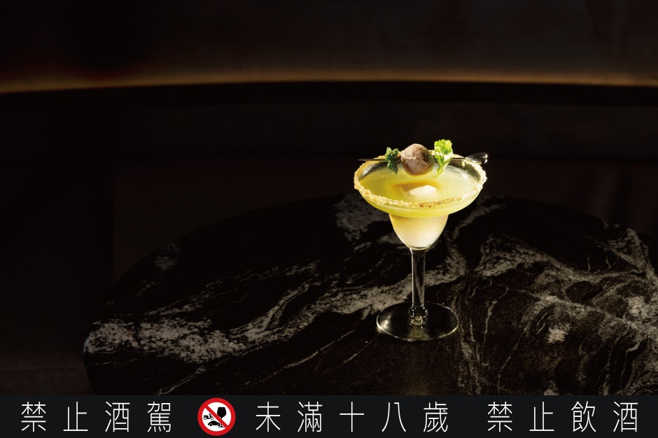 小檔圓山飯店覓到酒吧推出品牌聯名雞尾酒《貢丸米血糕》誓言挑戰香菜控極限 © TPAC拷貝2 小檔圓山飯店覓到酒吧推出品牌聯名雞尾酒《貢丸米血糕》誓言挑戰香菜控極限 © TPAC拷貝2