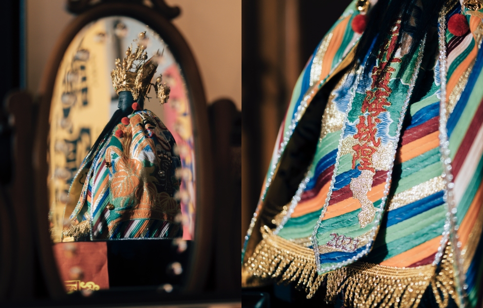 霞海城隍廟神衣此次神衣特別設計有領帶，讓城隍爺成為全台第一個有領帶的神明。