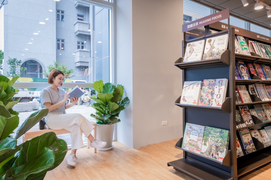 小檔誠品生活時光萬華店3.「誠品生活時光萬華萬大店」明（6.16）日試營運，邀請居民前來體驗日日美好的me time時光