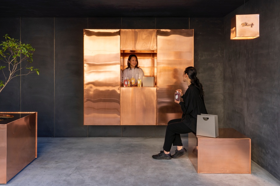 小檔iF設計獎金質獎iFDA_Final_Jury2023今年度的iF設計獎收到近11,000 件參賽作品，經專業評審們兩階段的評選後，