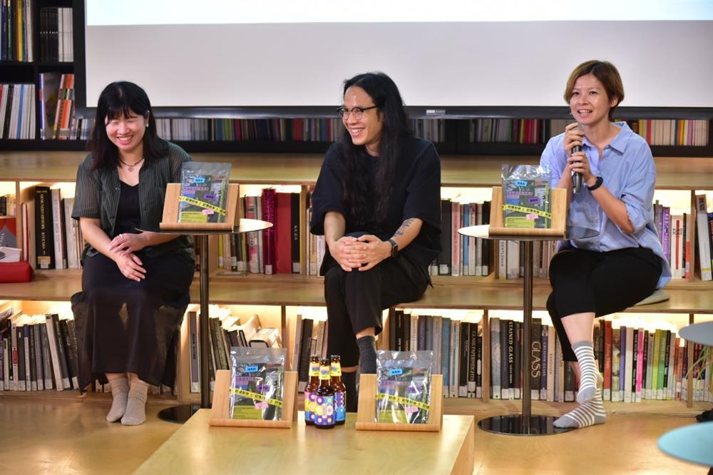 圖2 海馬迴實驗計畫展覽特刊工作團隊分享新書籌備過程